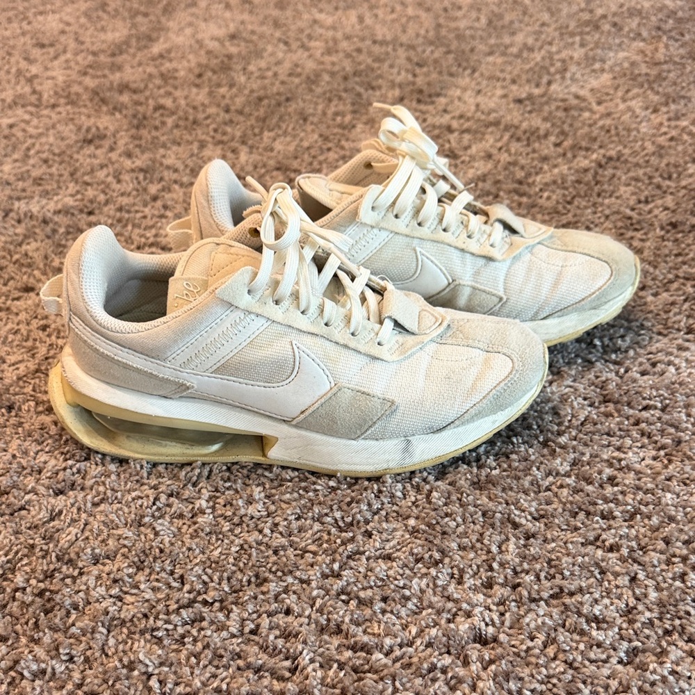Nike Air Max Pre-Day Cream/Tan Sneakers